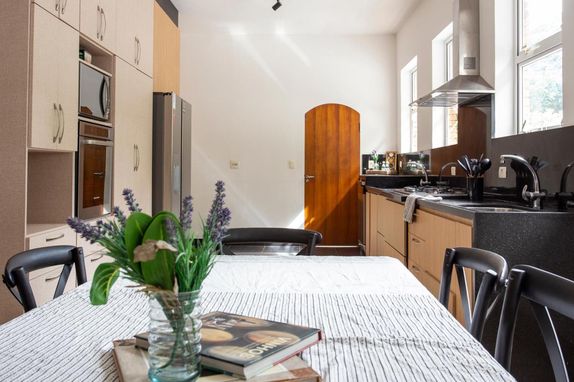 Linda Casa Reformada De 4 No Bairro Morumbi - Pertinho Do Einstein São Paulo